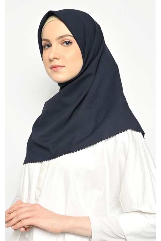 Hijab Segi 4 Diamond Lasercut Navy